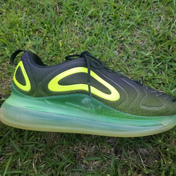 Nike shoes - Picture 9 of 16